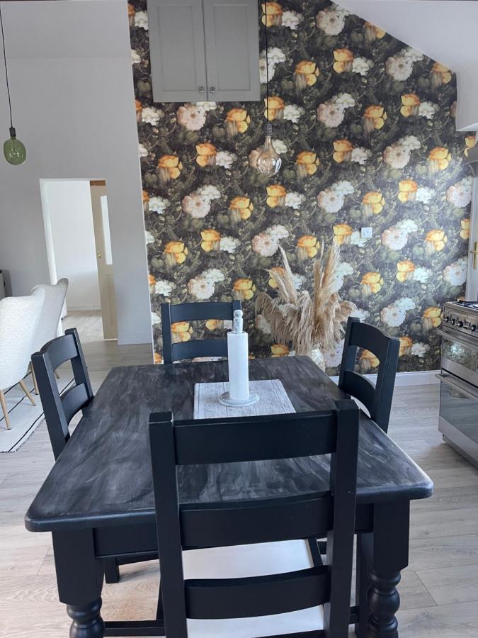 Cosy Apartment With Fire Stove آثلون المظهر الخارجي الصورة
